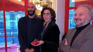 La boule de Meisenthal offerte à la ministre de la Culture à Paris [upl. by Kissel]