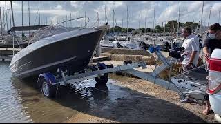 BIGFIC  Fonctionnement du treuil électrique porte bateau 16T  Sortie de leau [upl. by Enneyehs]