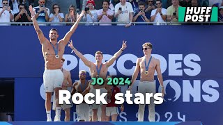 Léon Marchand et Florent Manaudou font le show torse nu au Parc des champions des JO de Paris 2024 [upl. by Nalniuq349]