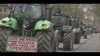 Sternfahrt der Landwirte nach Düsseldorf hier von Moers [upl. by Onaicilef13]