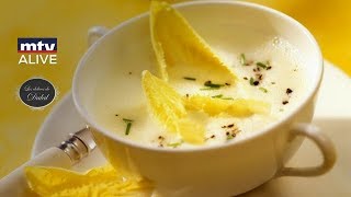 How to prepare the cream of endive soup with blue cheese amp cranberries and the halawa tart [upl. by Pedroza]