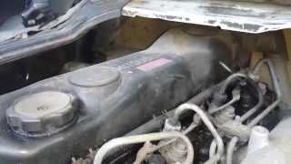 Mitsubishi Canter 39 diesel engine startup [upl. by Lairret]