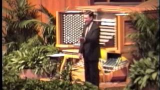 Frederick Swann plays Boellemans Tocatta from Suite Gothique on the Crystal Cathedral Organ [upl. by Akinnor]