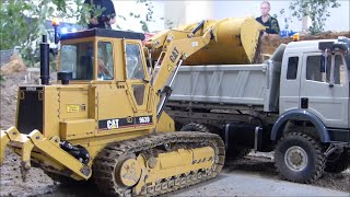 Cat 963 b transported and loading Soil on Mercedes Benz SK amp Arocs 60 fps [upl. by Ycat]