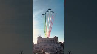 Altare della Patria Festa delle Forze Armate  Frecce Tricolori [upl. by Heater]