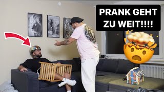 OBDACHLOS Prank an GROSSEN BRUDER🤣😰 [upl. by Fortunna897]