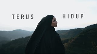 AINA ABDUL  TERUS HIDUP  OFFICIAL LYRIC VIDEO [upl. by Anwadal597]