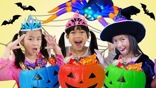 Emma Wendy and Jannie Favorite Halloween Trick or Treat Stories for Kids [upl. by Southard]