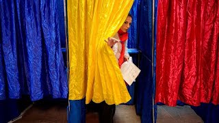 Le elezioni in Romania decretano la vittoria degli europeisti ma anche lascesa dellestrema destra [upl. by Argyres]