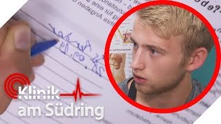 Krasse Sauklaue Wieso hat Chris 22 so eine hässliche Handschrift  Klinik am Südring  SAT1 TV [upl. by Kellen]