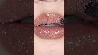 Lip glitter lipglitter glammakeup glitter shortsviral views beauty [upl. by Eboj]