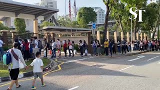 Queue at Malaysian High Commission in Singapore at around 8am on Friday March 19 [upl. by Aihsia]