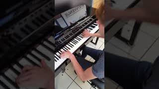 Un jeune pianiste très doué [upl. by Rehm]