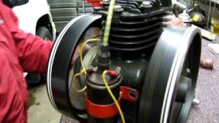 Briggs amp Stratton engine turned into a flywheel engine [upl. by Gnof]