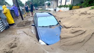 Más de doce horas de lluvia hacen colapsar zonas del sur de Veracruz [upl. by Calvano]