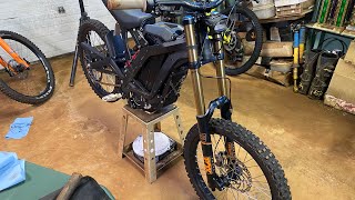 How to Install a Fox 40 Float Factory 275 on a SurRon X [upl. by Mak669]