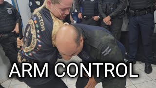 how to have good arm control arm control is one of the most important things in self defense [upl. by Nomit]