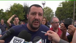 SALVINI NO I PROFUGHI NELLEX CASERMA [upl. by Annahsal]