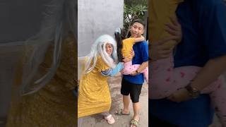 DOMINIQUE PELUK OM ATTENG BIAR GA DICULIK SAMA HANTU NENEK HAMIL😱😱 viralvideo viraltiktok [upl. by Ardelle]