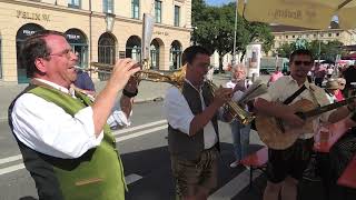 Bauernmarktmeile München 2024  hier spielt die Musik [upl. by Lucia828]