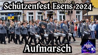 Schützenfest Esens 2024  Aufmarsch der Vereine und Kapellen auf dem Marktplatz [upl. by Meehaf]