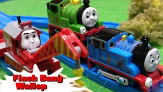 トーマス プラレール ガチャガチャ トーマスとしゃしん Tomy Plarail Thomas quotFlash Bang Wallopquot [upl. by Nuriel337]