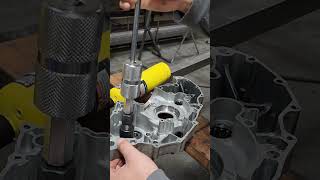 How to Easily Remove Crankcase Bearing using Blind Hole Bearing Puller Set😲👍yamaha yfz450r shorts [upl. by Akela]