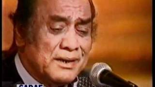 GULON MEIN RANG BHARE  MEHDI HASAN  YouTubemp4 [upl. by Winwaloe]