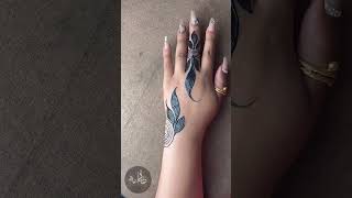 Bold amp Beautiful Hina Finger DesignFingerHenna BoldDesign HinaArt FatimaHennaartist HennaLove [upl. by Gabriell]