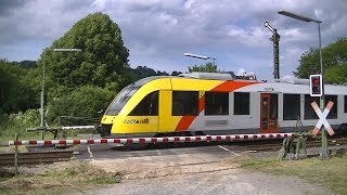 Spoorwegovergang Bad Salzschlirf D  Railroad crossing  Bahnübergang [upl. by Clio121]