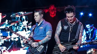 Avenged Sevenfold  Live Summer Sonic 2014 Unholy Confessions [upl. by Larrie]